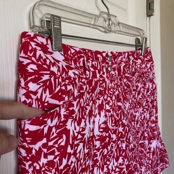 Adidas Anna‎ Nordqvist Golf Shorts Women's Size 6 Red & White Floral Print - Picture 3 of 9